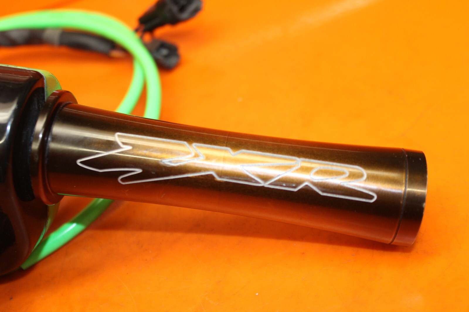 04-15 KAWASAKI NINJA ZX10R OEM RIGHT CLIP ON HANDLEBAR W SWITCHES