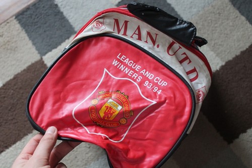 MANCHESTER UNITED FC 'Umbro' (Home) Vintage KIT GYM BAG 1993