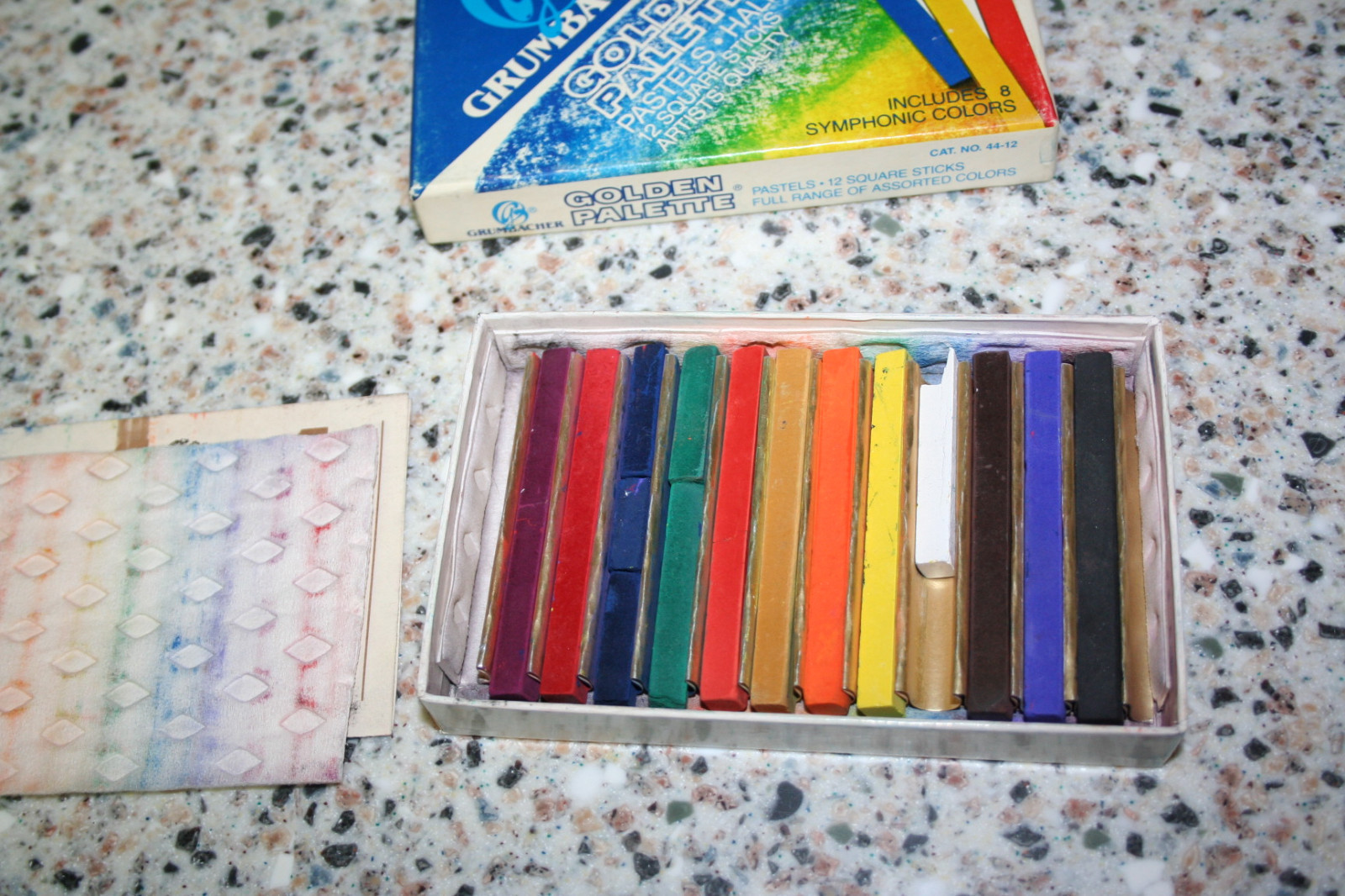 VINTAGE M. GRUMBACHER SQUARE Golden Palette SET 12 PASTELS NO.44-12 USA HALFHARD