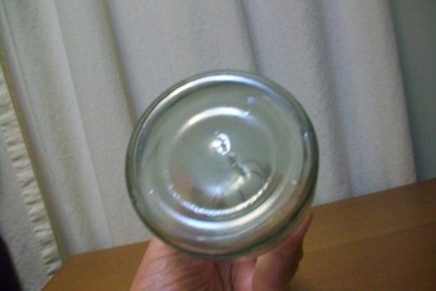 ANTIQUE / VINTAGE ART'S & CRAFT GLASS FLOWER VASE.