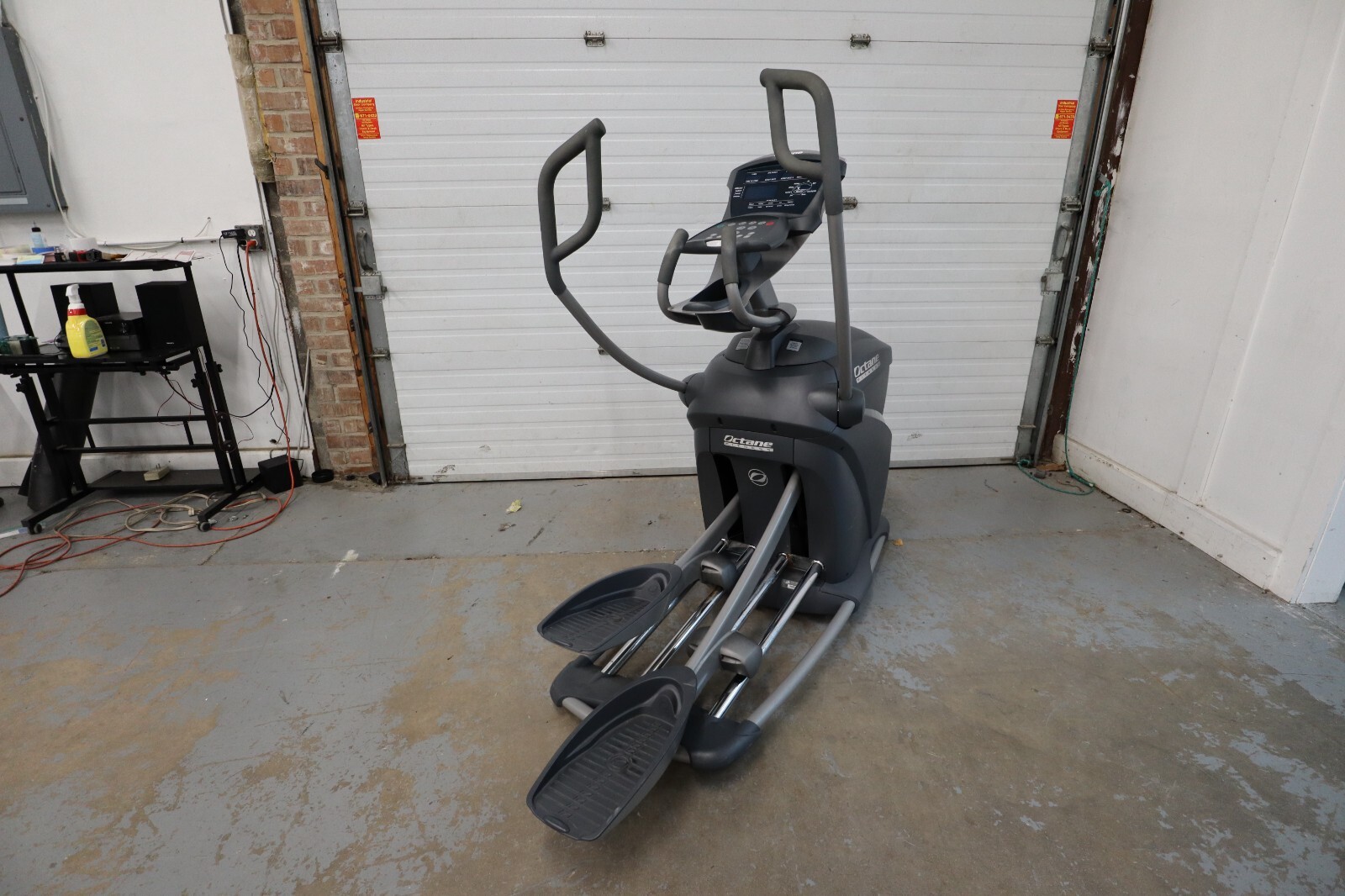 Octane Q37 Q37CE Elliptical Fitness Crosstrainer For Home Octane Q37 Q37CE Elliptical Fitness Crosstrainer For Home