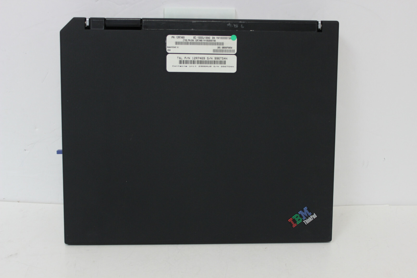 IBM ZSERIES 800 THINKPAD SUPPORT ELEMENT 2366-AU8 T30 LAPTOP