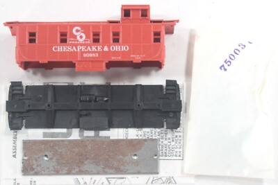 HO Athearn Chesapeake & Ohio 36ft Regular / Cupola Caboose #1265 New Kit