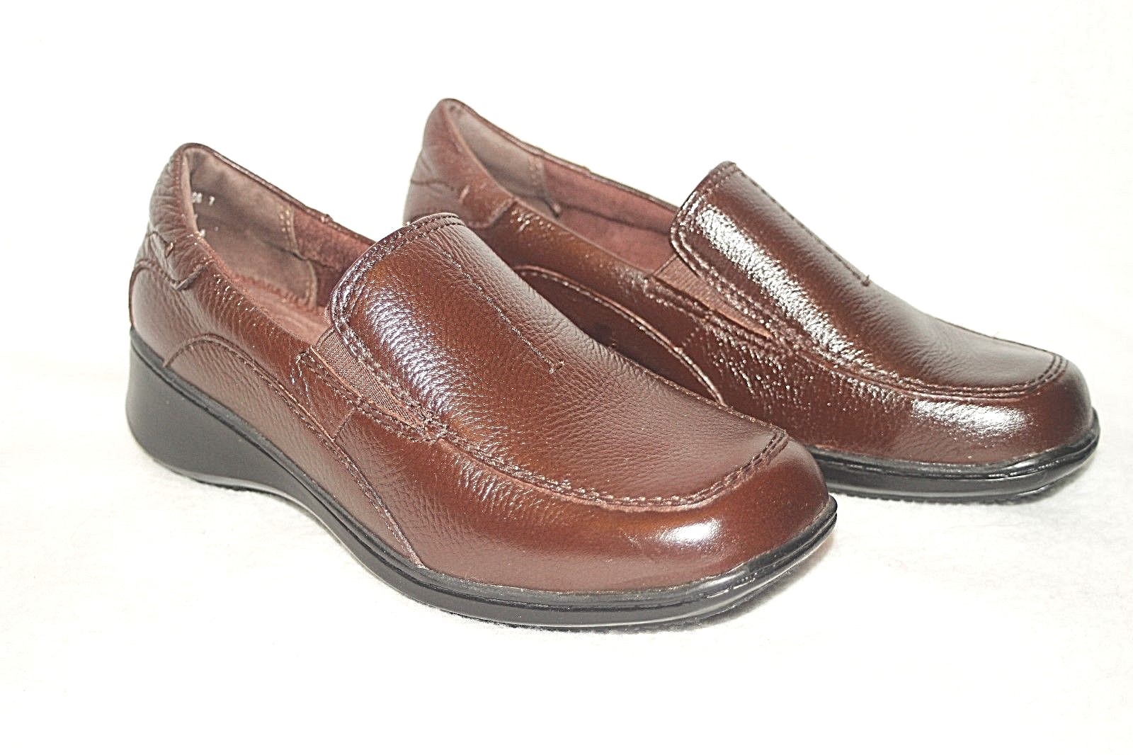 COBBIE CUDDLERS Loafers Brown Leather Comfy Low Heel Shoes