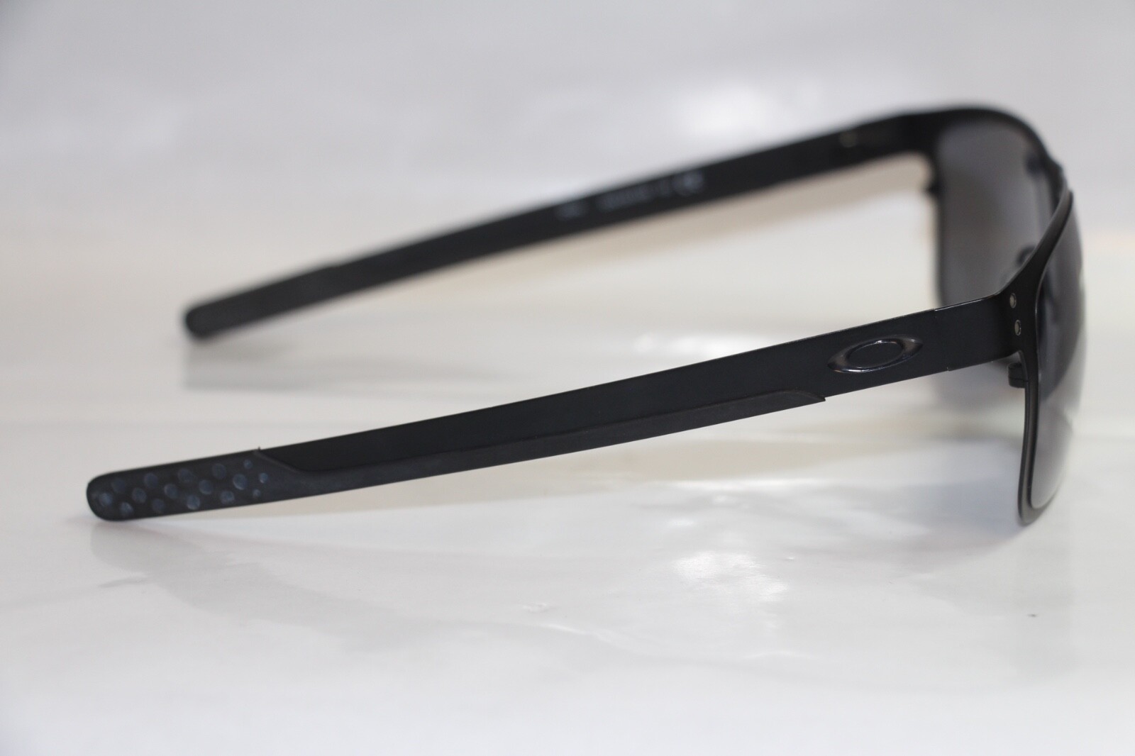 Authentic Oakley OO4123-01 Holbrook Metal Matte Black Grey Solid Sunglasses