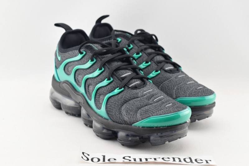 vapormax plus emerald