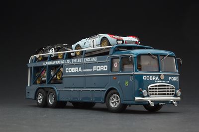 Exoto 43 1966 Ford GT40 Mk II Transporter Le Mans EXO00017