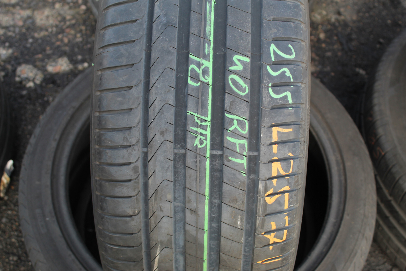 255 40 18 Pirelli, RunFlat, Cinturato 95W, x1 Single Tyre 6.0mm (F1_tyres) L2571