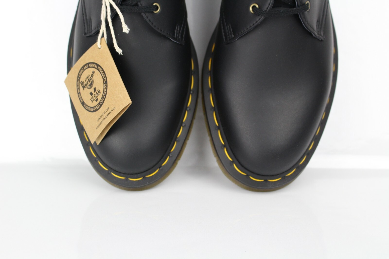 1461 vegan black