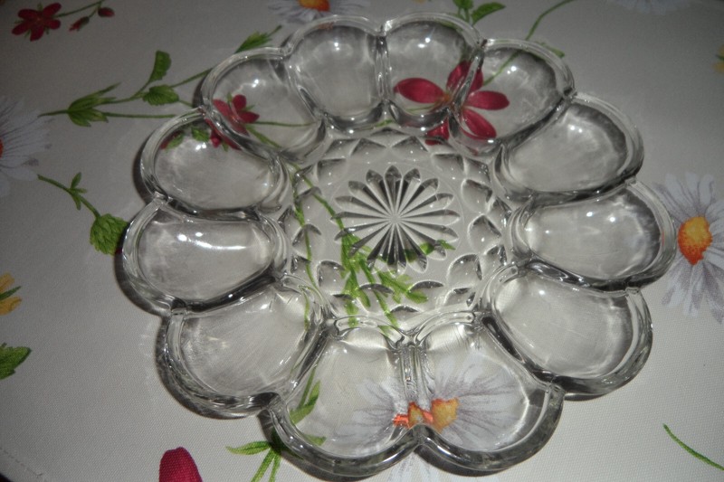 Alter Glas Pressglas Eierteller Eierplatte Eier Servierteller 25cm 12 Eier 5vorh