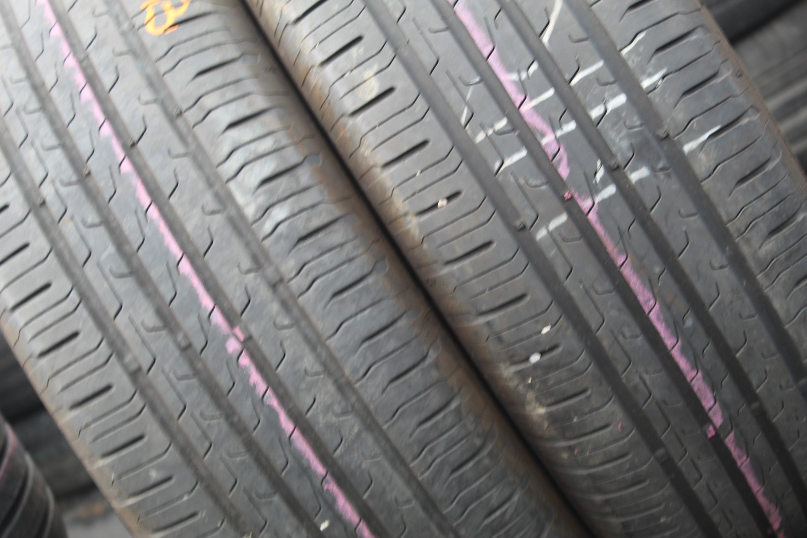 225 60 18 Continental, Eco Contact 6, XL, 104V, x2 A Pair 5.5mm (F1_tyres) L3624