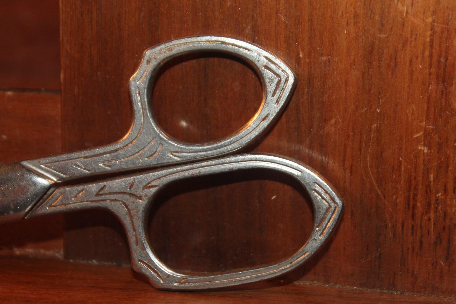 Vintage USA Forged Steel Shears Scissors Ornately Etched 7