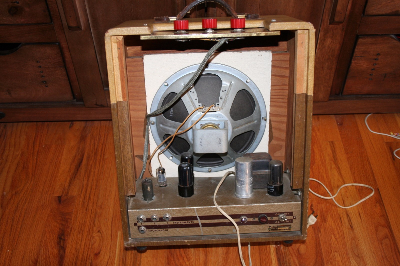 Premier 110 Amp Vintage 1953 A real nice Guitar or Harp Amp