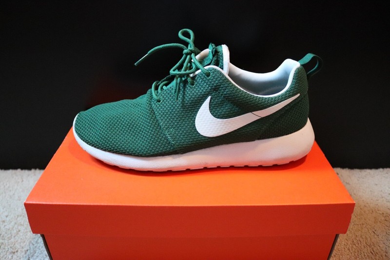 forest green running shoes