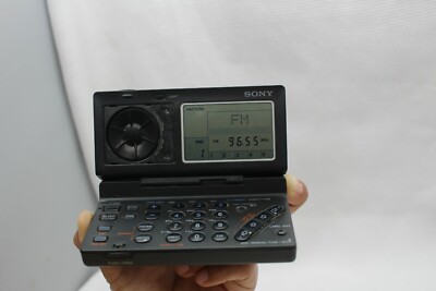 SONY ICF-SW100 WORLD BAND RECEIVER (FM STEREO/SW/MW/LW) FOR PARTS OR REPAIR ONLY