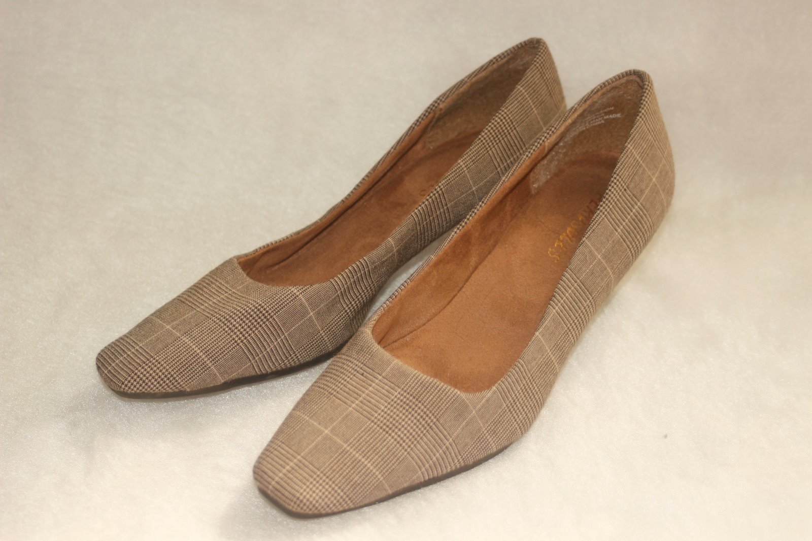 AEROSOLES Shoes Kitten Heels Prince of Wales Style Sz 6.5