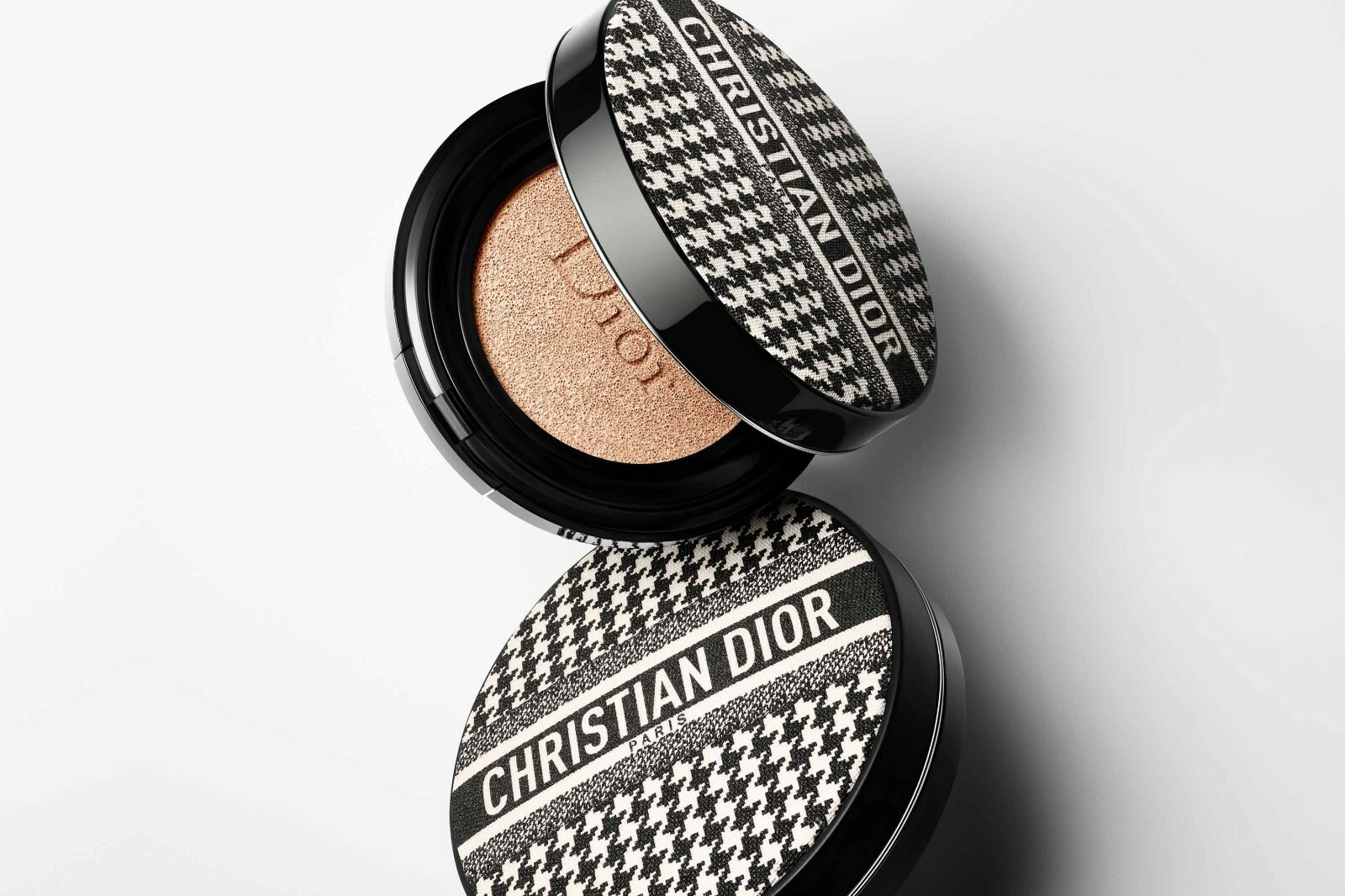 Dior Forever Cushion 00 N ケース・リフィルセット DIOR Forever Skin Glow Cushion Foundation Refill 13g / Case