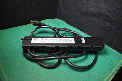 APC AP9570 Basic Rack PDU NEMA L6-30P AC 4 Outlet IEC 320 C19 208V 24A