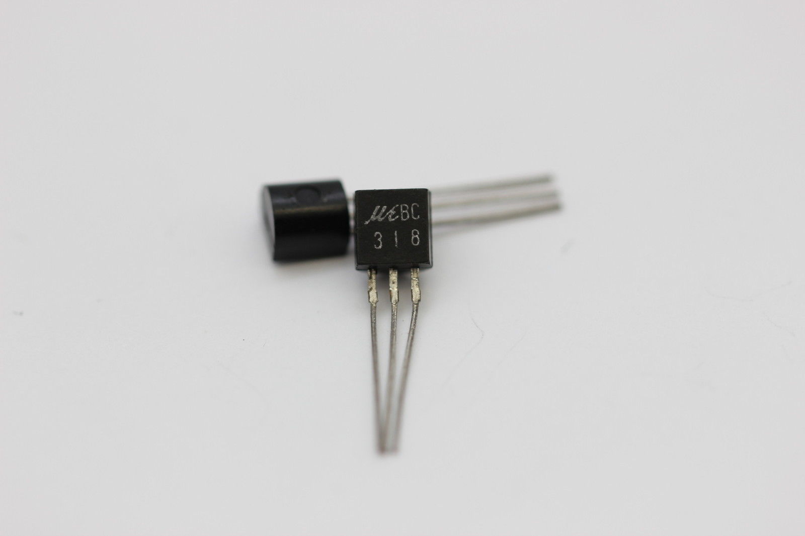 BC318 TRANSISTOR NOS( New Old Stock ) 1PC. C528BU35F201014