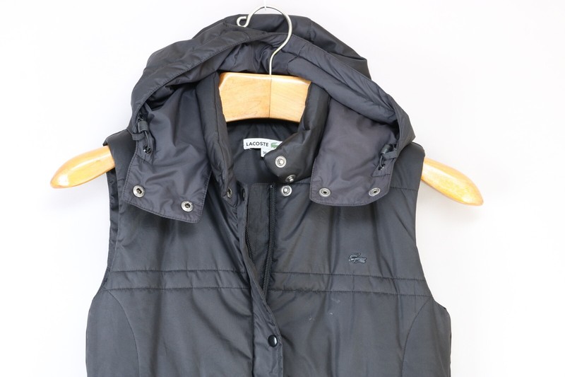 lacoste sleeveless jacket