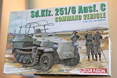 DRAGON maquette 1/35 COMMAND VEHICLE Réf 6206 sachets fermés