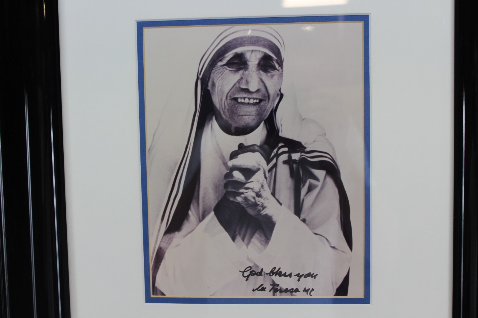 Mother Teresa Signed Framed Matted Picture Autographed Photo Print 30