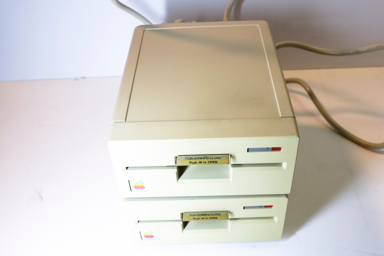 Vintage Apple IIe A9M0104 5.25