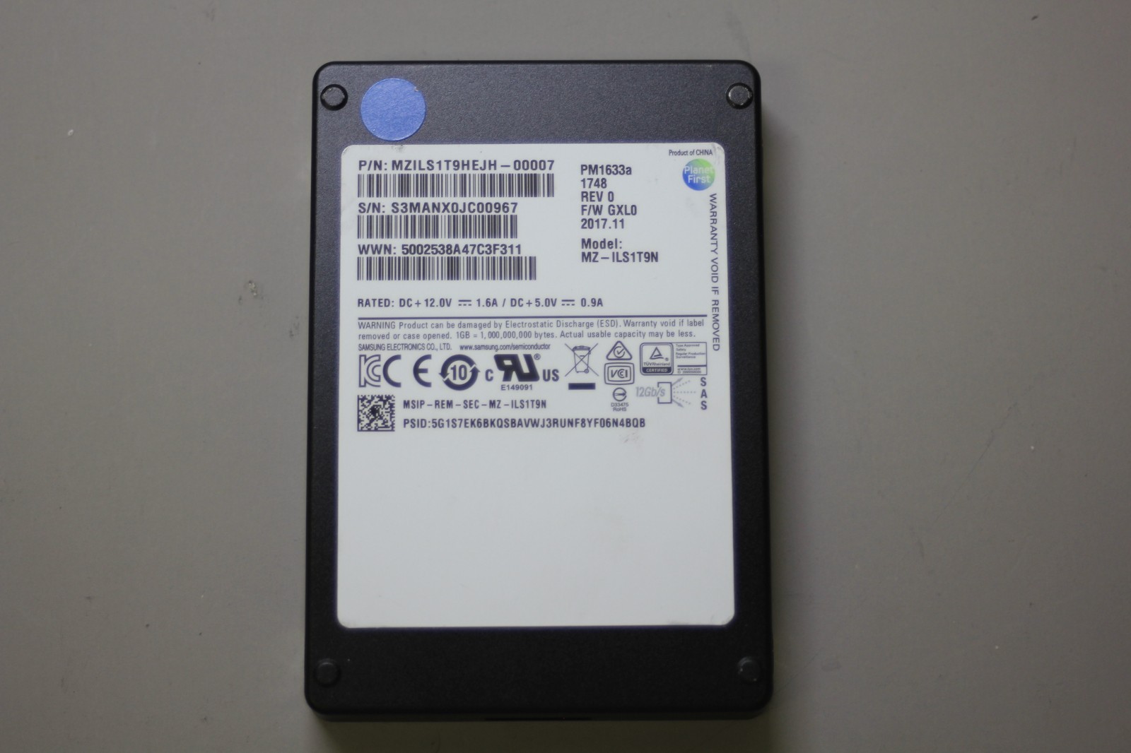 Samsung PM1633a 1.92TB SSD EMC SAS 12Gb/s Solid State Drive MZILS1T9HEJH-00007