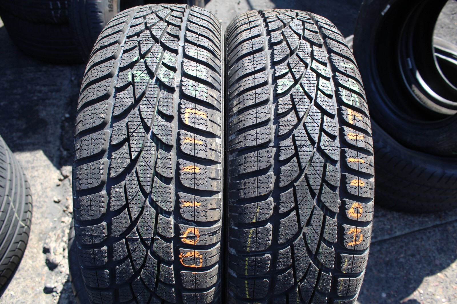 New 195 60 16C Dunlop, SPWS3D, M+S, Winter, 99/97T, x2 A Pair (F1_tyres) L1110