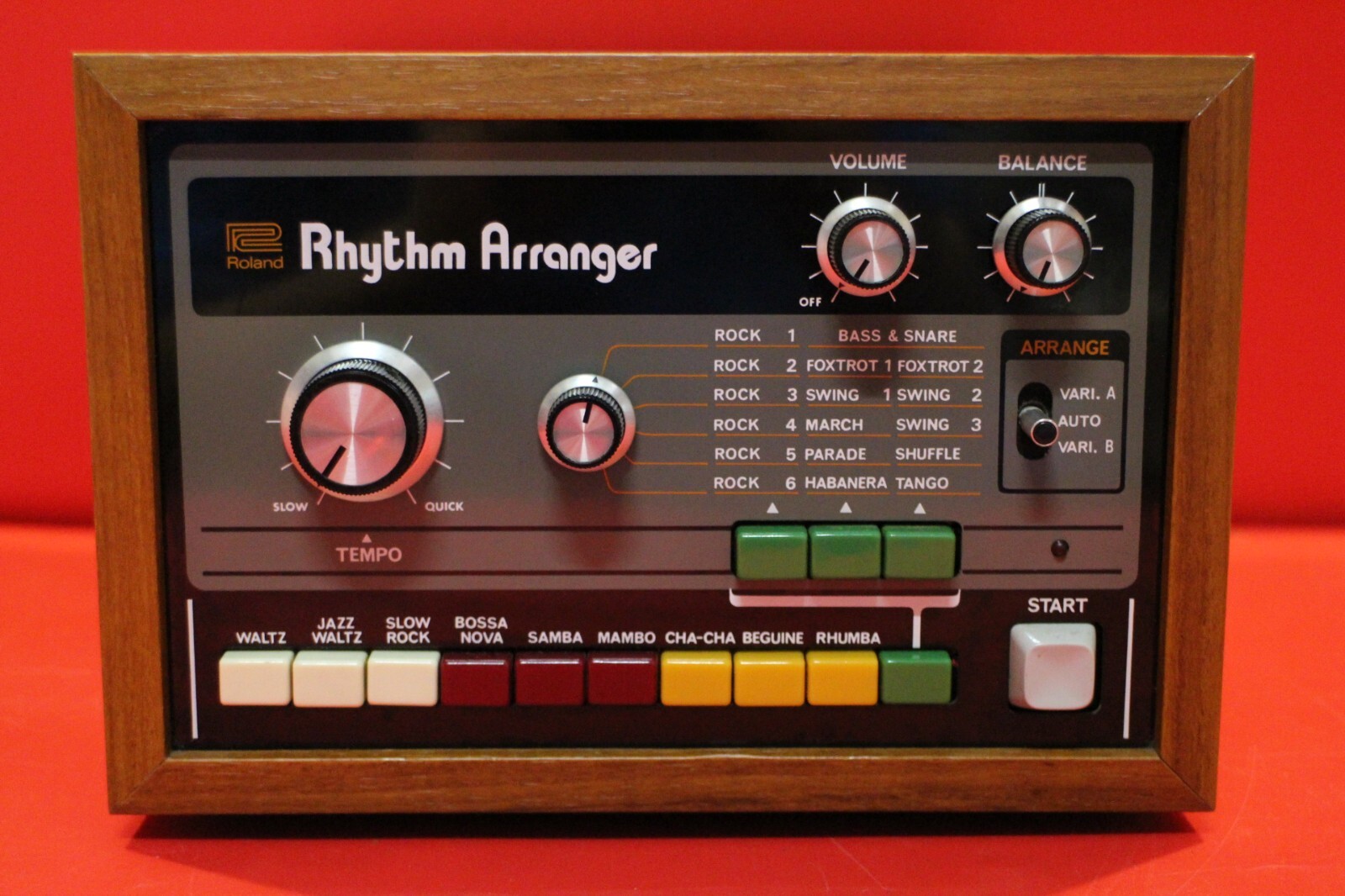 ローランド リズムアレンジャー ROLAND TR-66 Rhythm Arranger Analogue Drum Machine - YouTube
