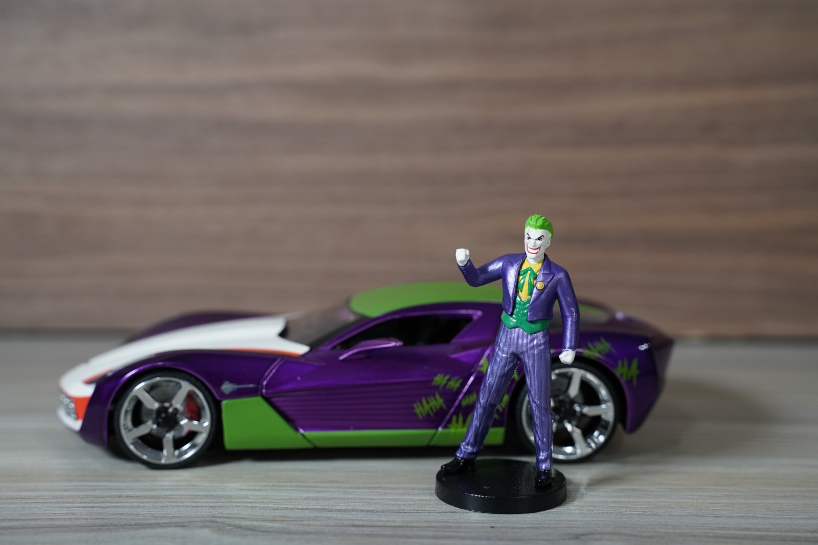 2009 Chevrolet Corvette Stingray Joker Diecast Figure DC
