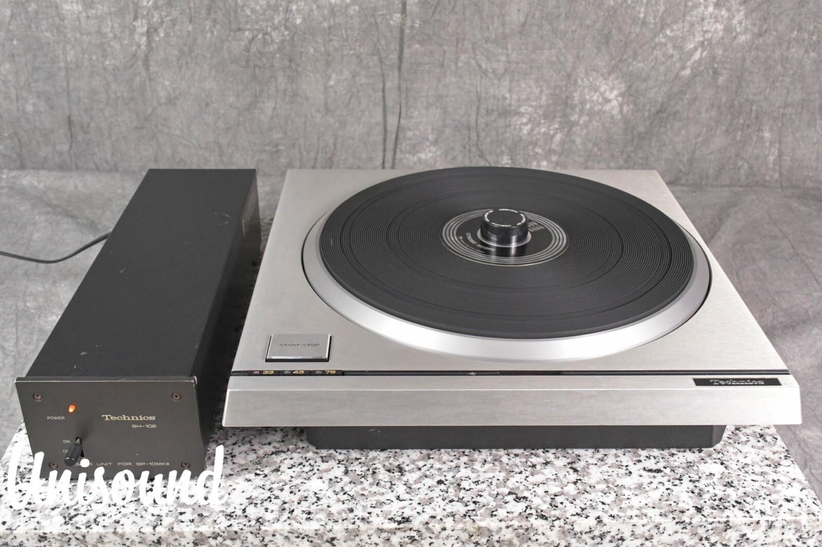 Technics SP-10MKII/SH-10E ターンテーブル キャビネット Technics SP-10MK2 Direct Drive Turntable w/SH-10E in Very