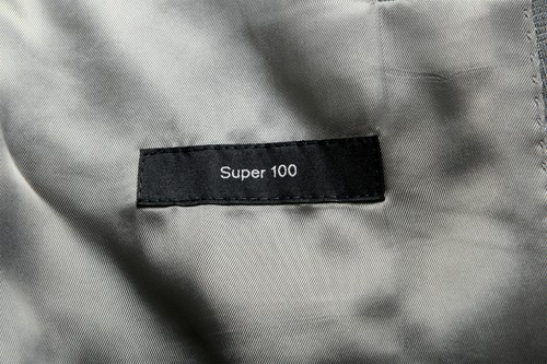 Pre-owned Hugo Boss "huge6/genius5" Men's 100% Wool Plaid Slim Gray Two Button Suit