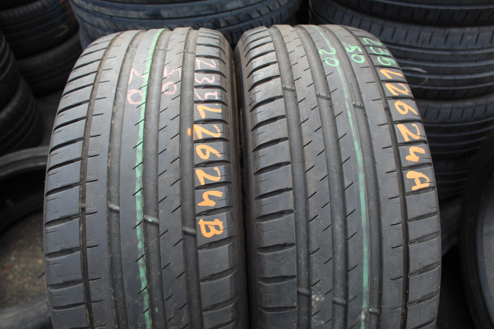 235 50 20 Michelin, Pilot Sport 4, XL JLR 104Y, x2 A Pair 5.4mm (F1_tyres) L2624