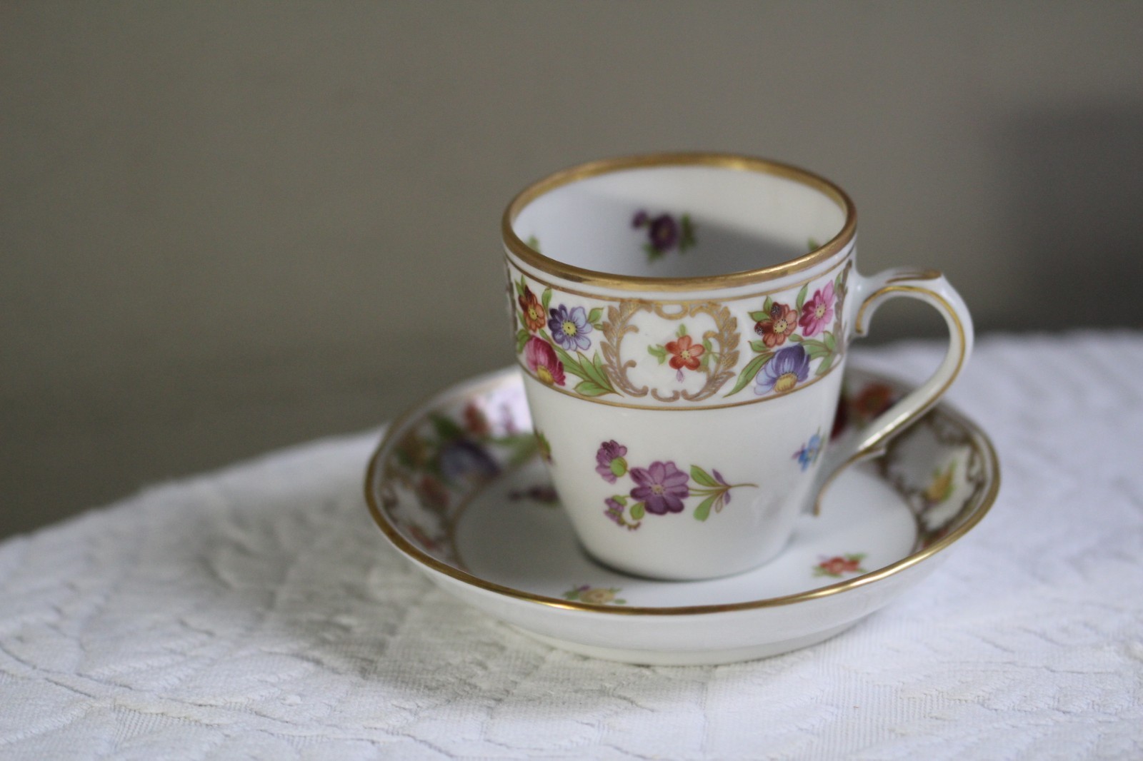 Set of 6 Schumann Germany Empress Dresden Flowers Demitasse Cups & Saucers