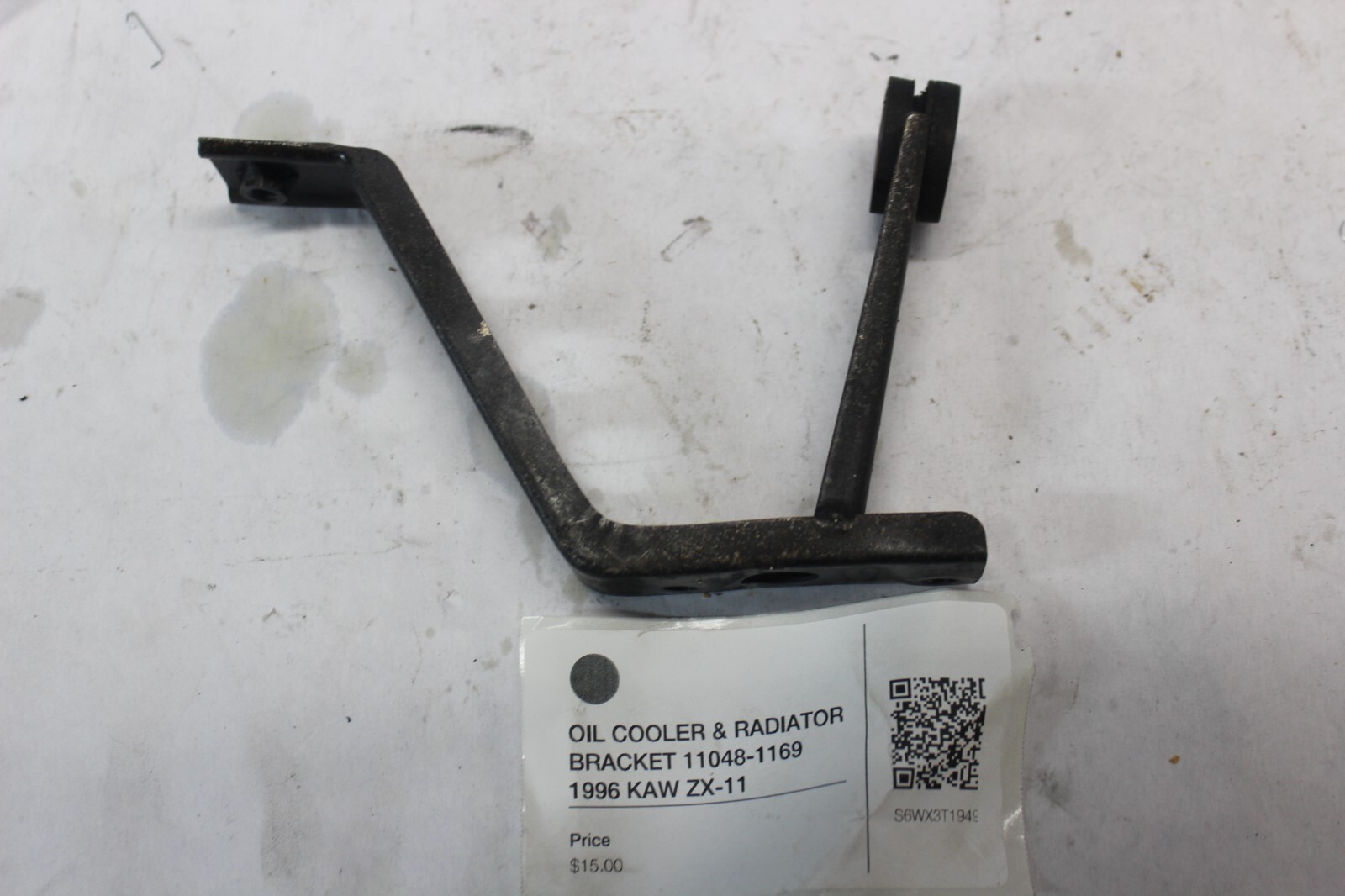 ねっちページ ベタースピン OIL COOLER & RADIATOR BRACKET 11048-1169 1996