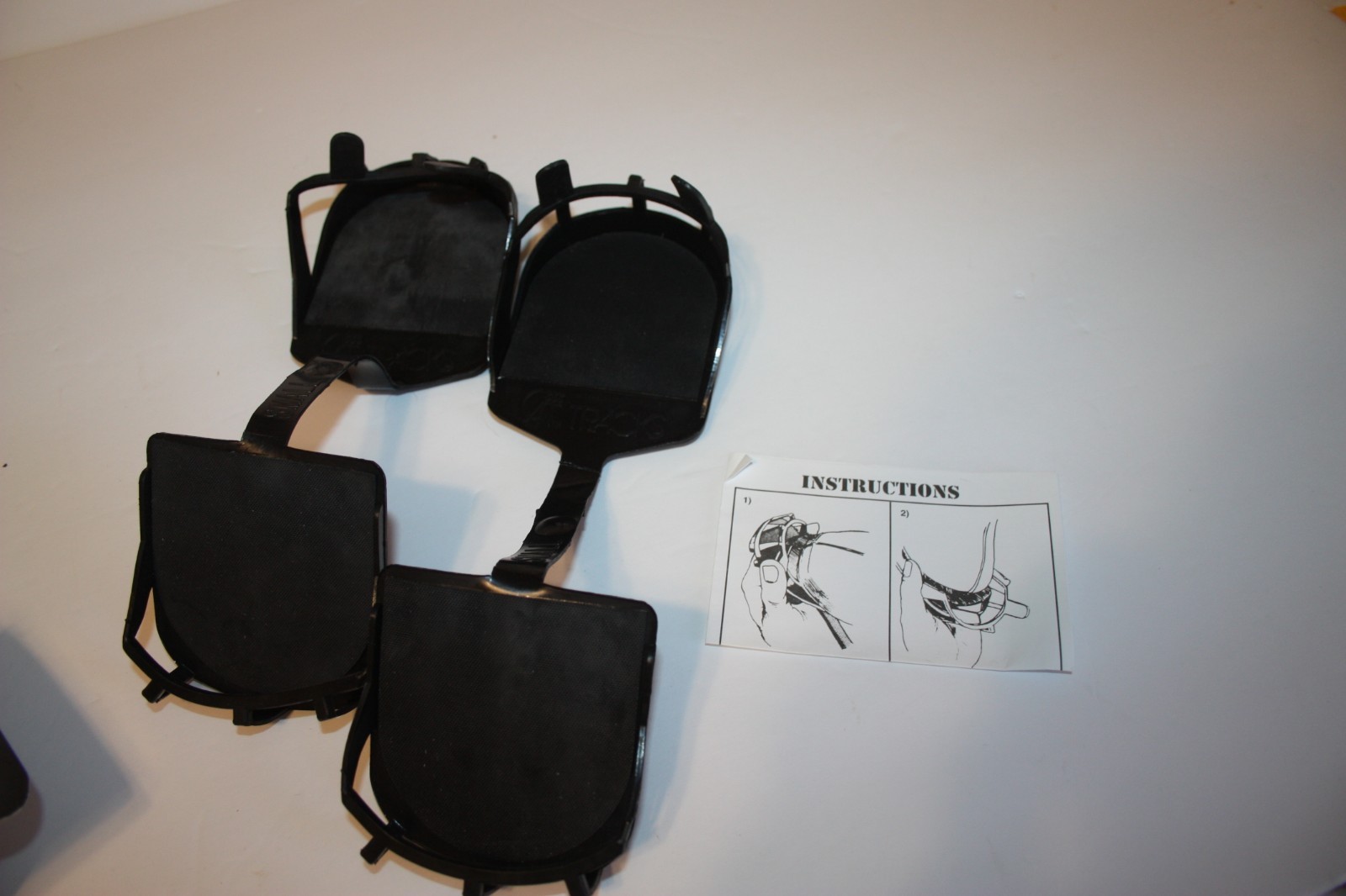 Seirus Cat Tracks for alpine ski boot soles New Size Small Black