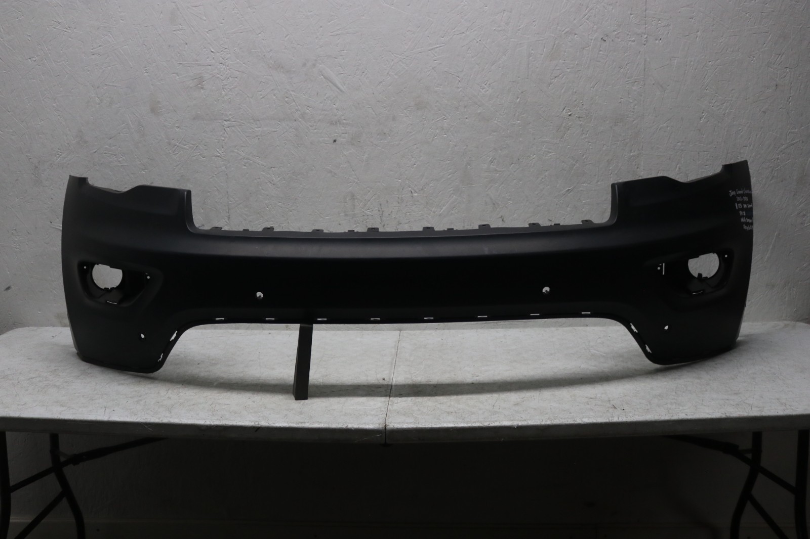2017 2020 JEEP GRAND CHEROKEE FRONT BUMPER COVER WITH SENSOR HOLES