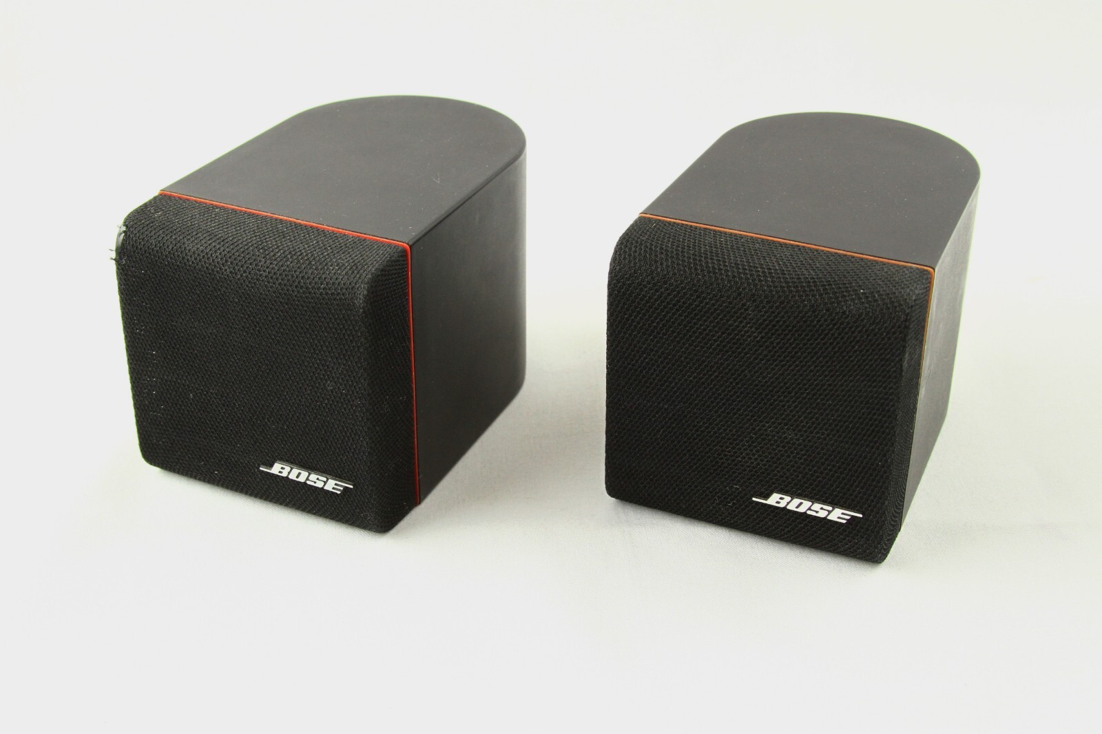 BOSE POWERED SPEAKER SYSTEM ＋キューブスピーカー2個 BOSE POWERED SPEAKER SYSTEM ＋キューブスピーカー2個