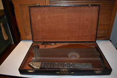 BEAUTIFUL WOODEN ZITHER IN ORIGINAL BOX....LABLED ''IMPERIAL'' LOVELY DETAIL!!