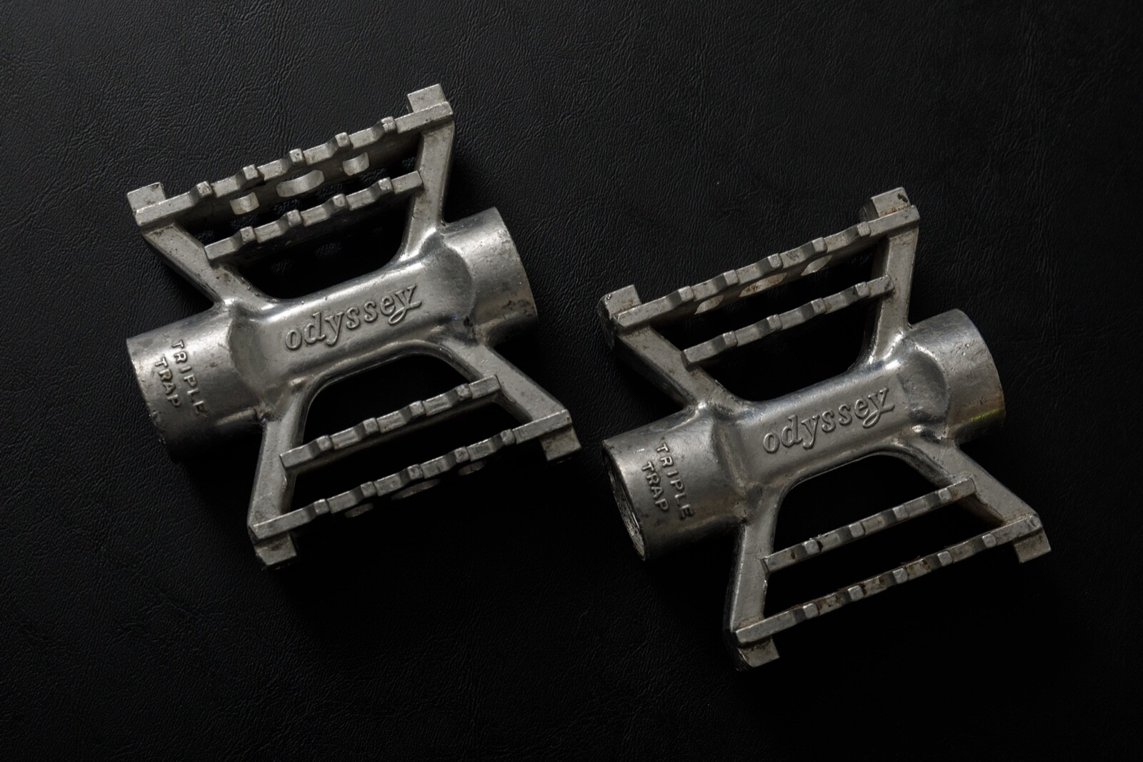 ★新品箱付き ODYSSEY TRIPLE TRAP フラットペダル ★ Odyssey Triple Trap Pedal - CrucialBMXShop.com