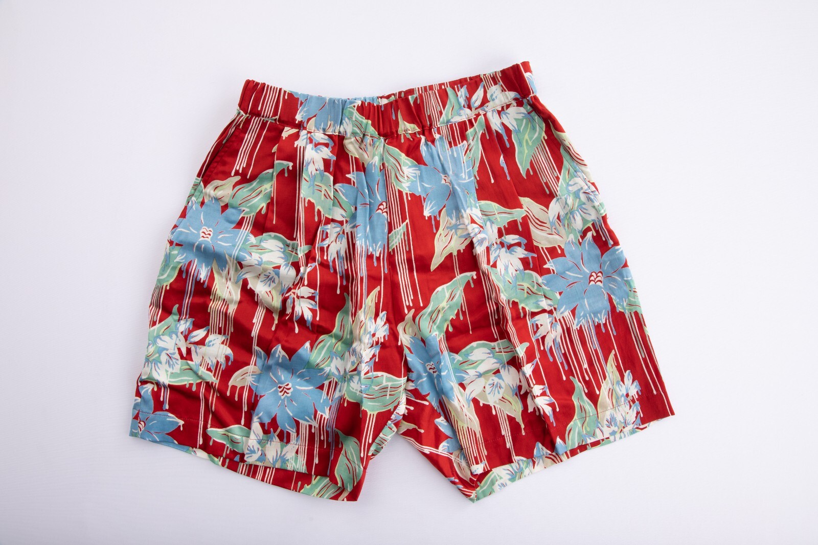 パンツ CHRISTIAN DADA LIQUIDATED ALOHA SHORTS New $165 CHRISTIAN DADA Red Liquidated Aloha Cupro Cotton