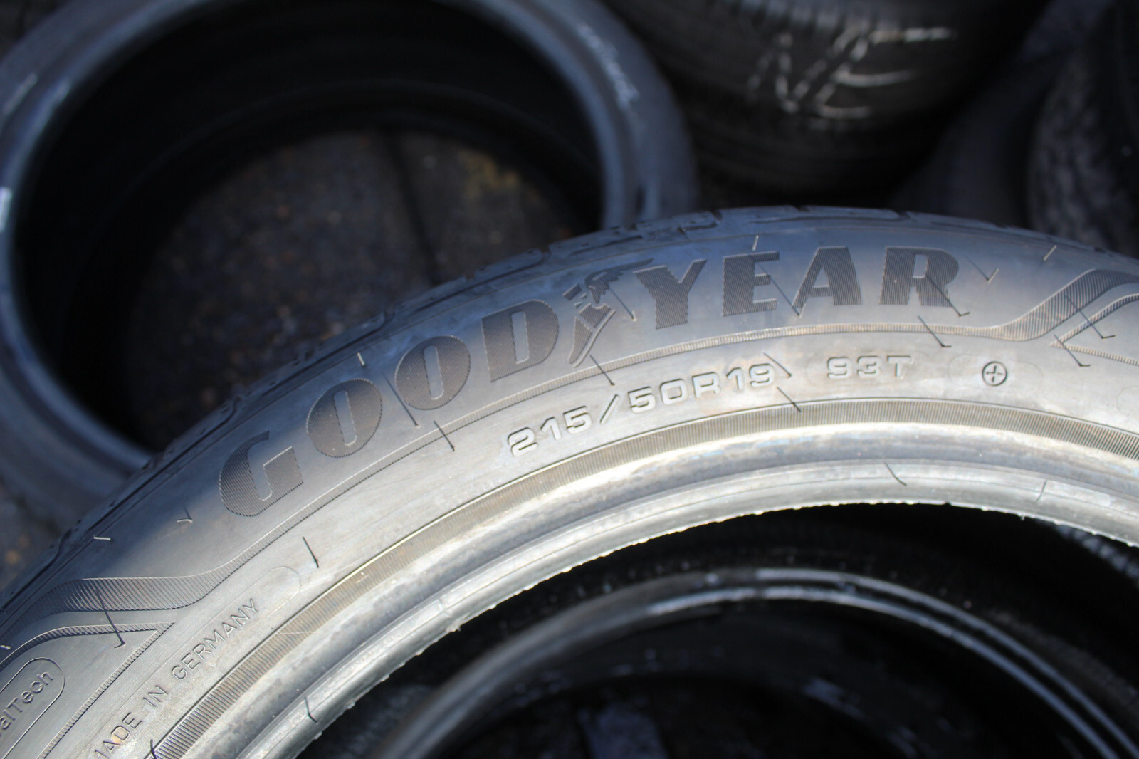 New 215 50 19 Goodyear, Efficient Grip P., 93T, x2 A Pair (F1_tyres) L1975