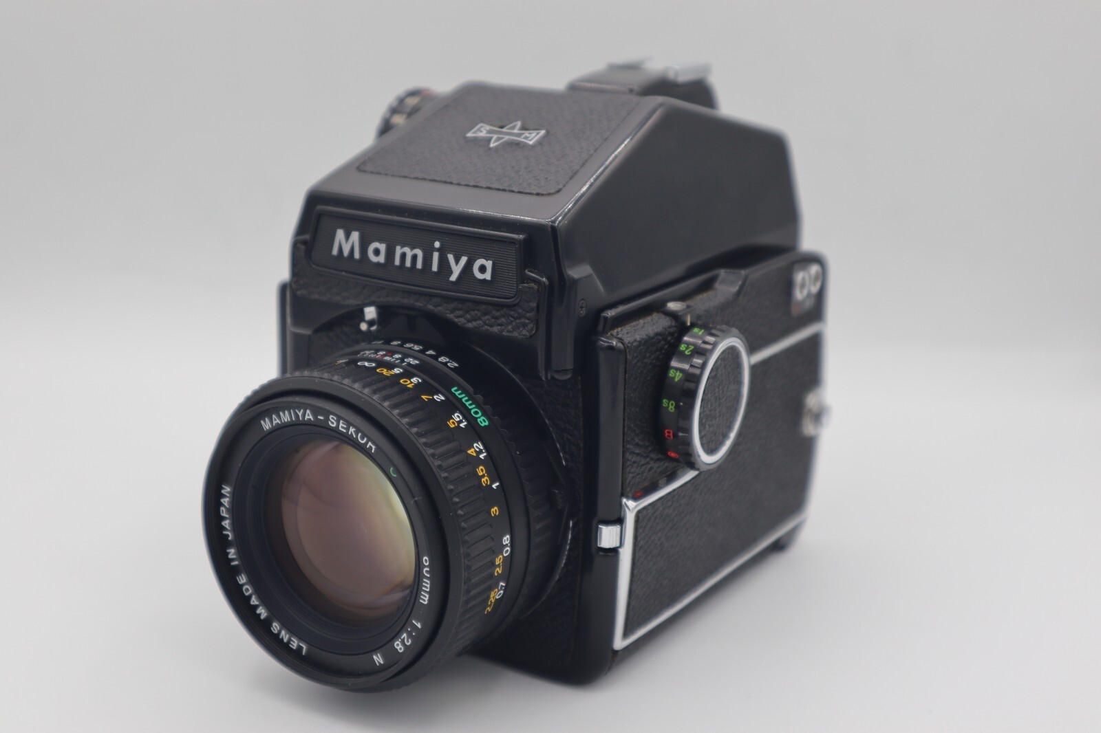 Mamiya M645 Medium Format Film Camera Set with 80 mm F2.8