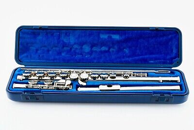 YAMAHA YFL-211 YFL211 Flute Silver Plating with Hard Case A2107519
