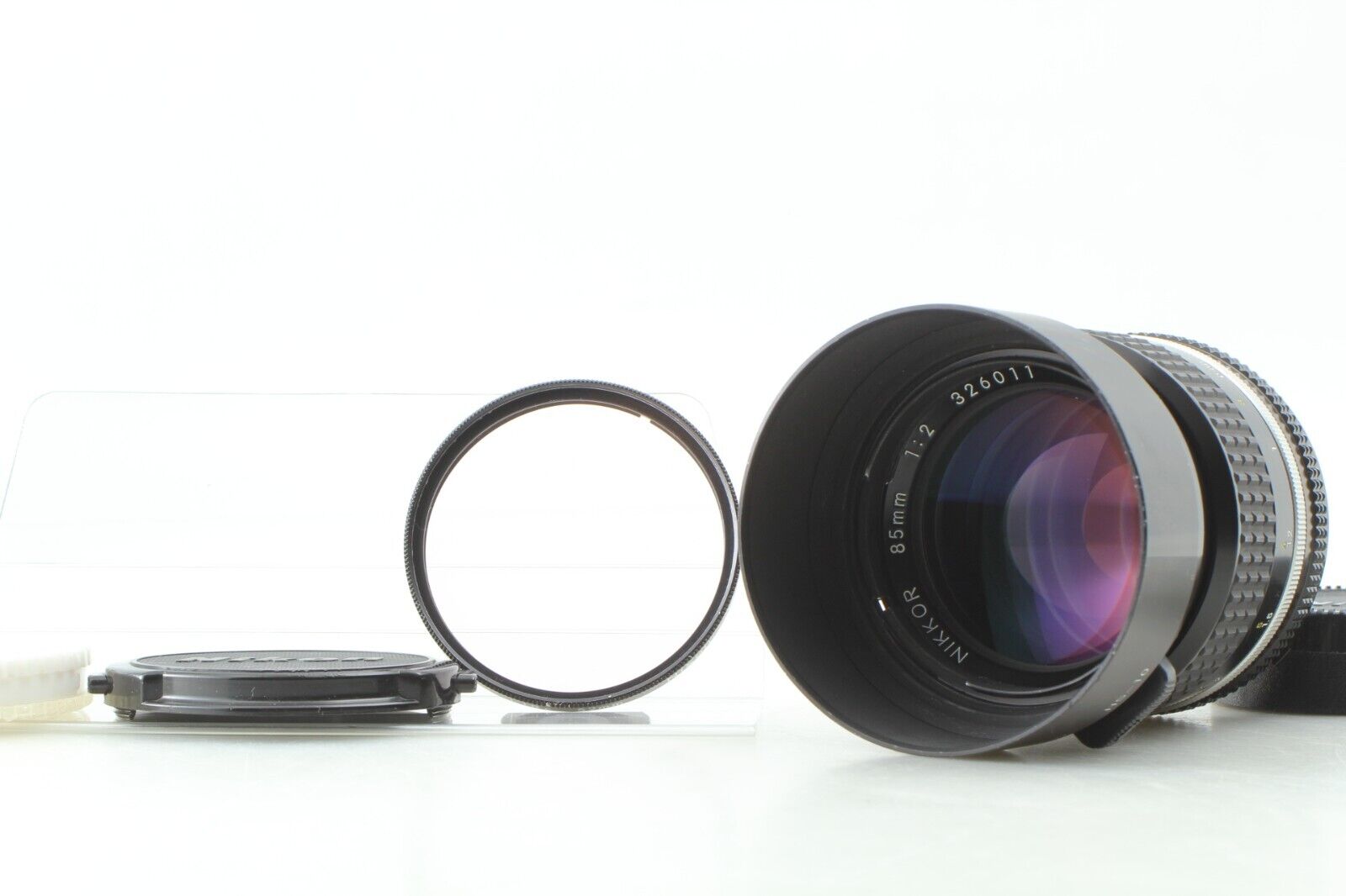 MINT Hood】 Nikon Ai-s Ais Nikkor 85mm F2 Manual Focus MINT Hood】 Nikon Ai-s Ais Nikkor 85mm F2 Manual Focus