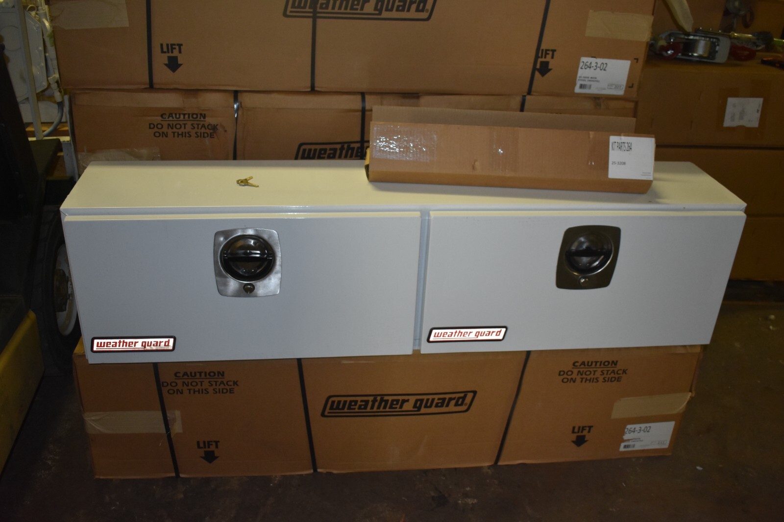 Weather Guard 264-3-02 Hi-Side Double Doors Top Mount Tool Weather Guard 264-3-02 Hi-Side Double Doors Top Mount Tool