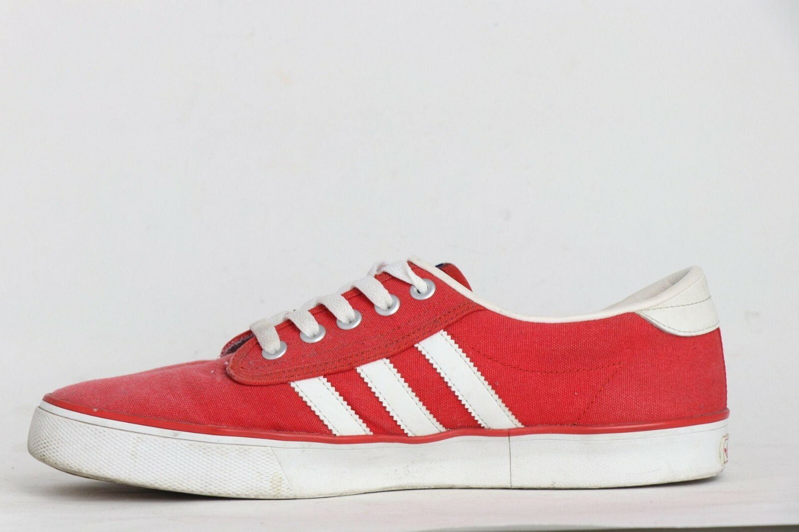 adidas kiel red