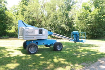 2007' Genie S-40 Boom Lift, Duetz Diesel, 40' Manlift, 4x4 Drive, JLG 400S