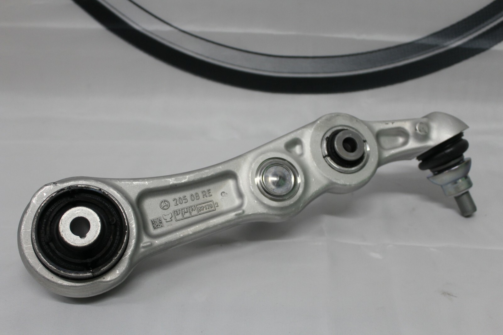 Genuine MercedesBenz W205 CClass RH FRONT Suspension Thrust Arm